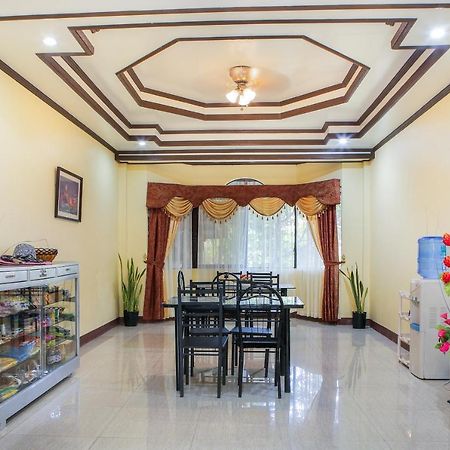 Oyo 422 Villa Emilia Pension House بنغلاو المظهر الخارجي الصورة
