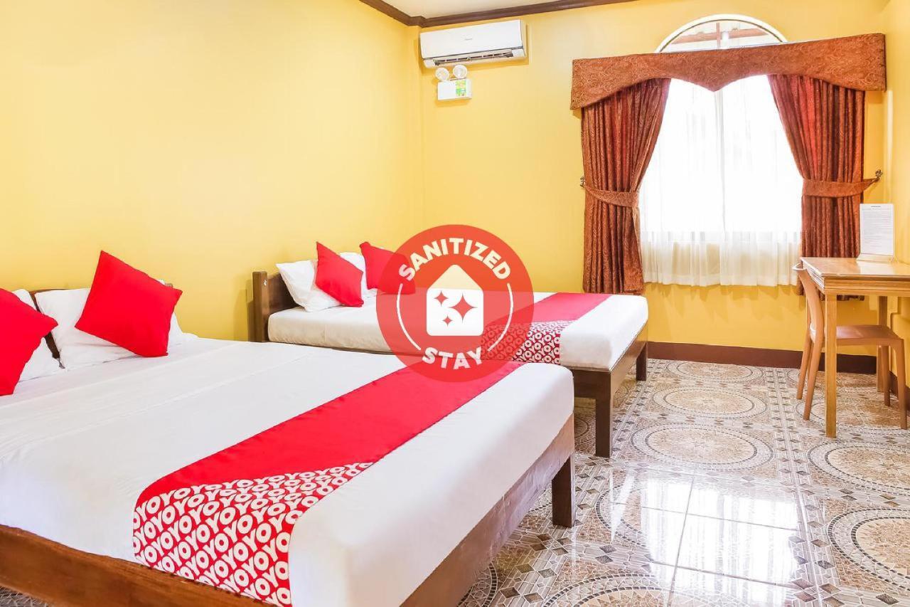 Oyo 422 Villa Emilia Pension House بنغلاو المظهر الخارجي الصورة