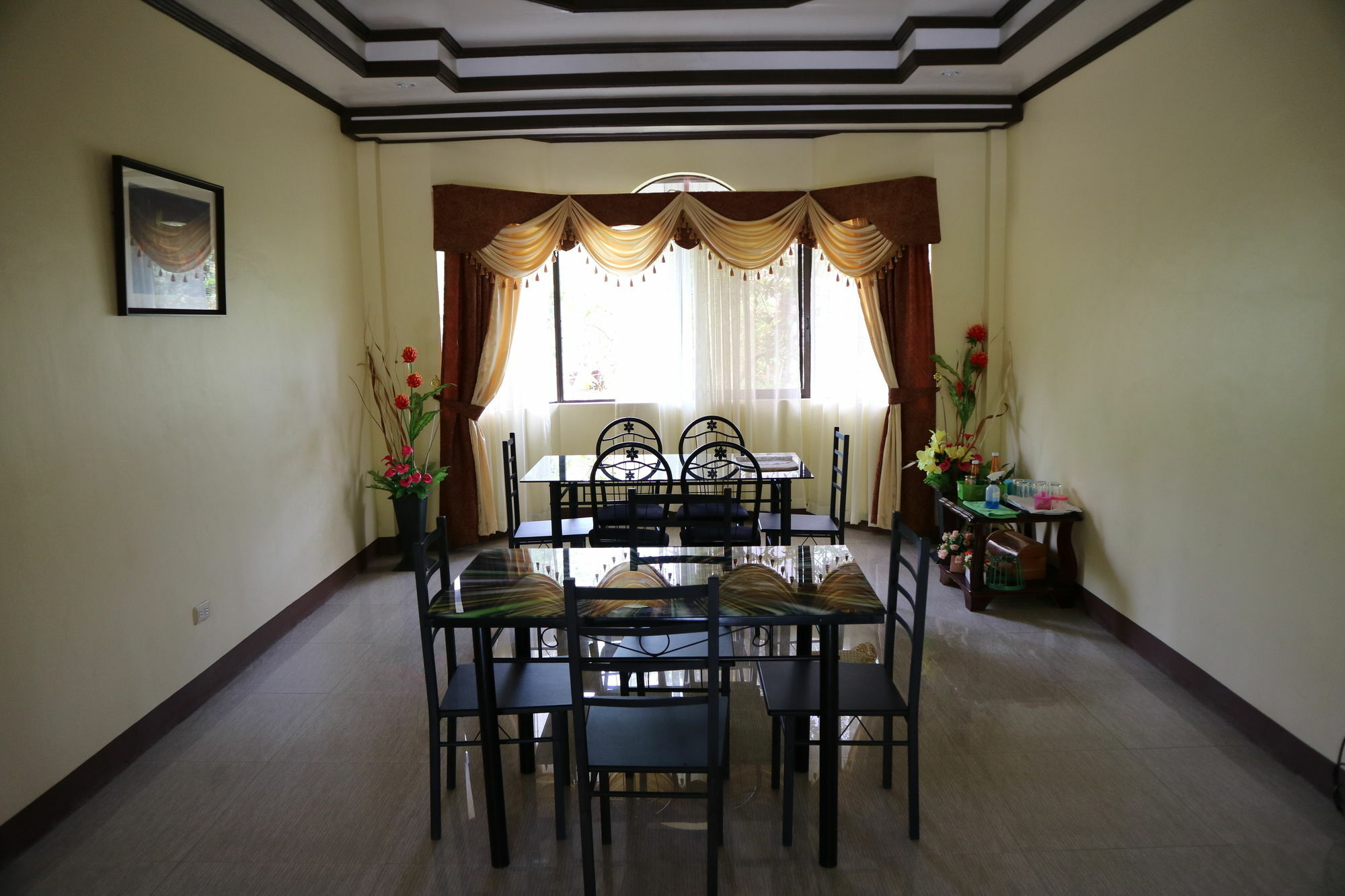 Oyo 422 Villa Emilia Pension House بنغلاو المظهر الخارجي الصورة