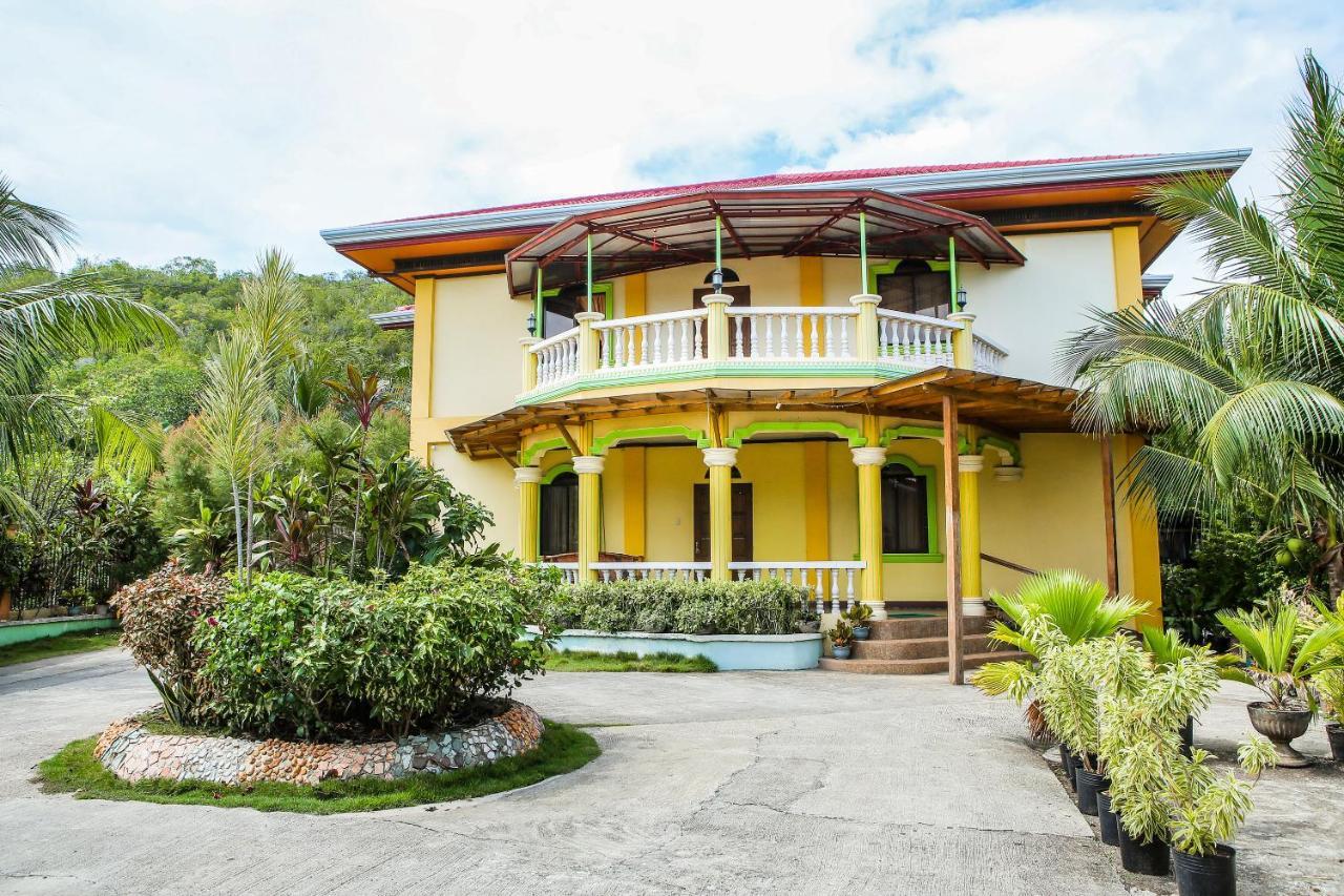 Oyo 422 Villa Emilia Pension House بنغلاو المظهر الخارجي الصورة