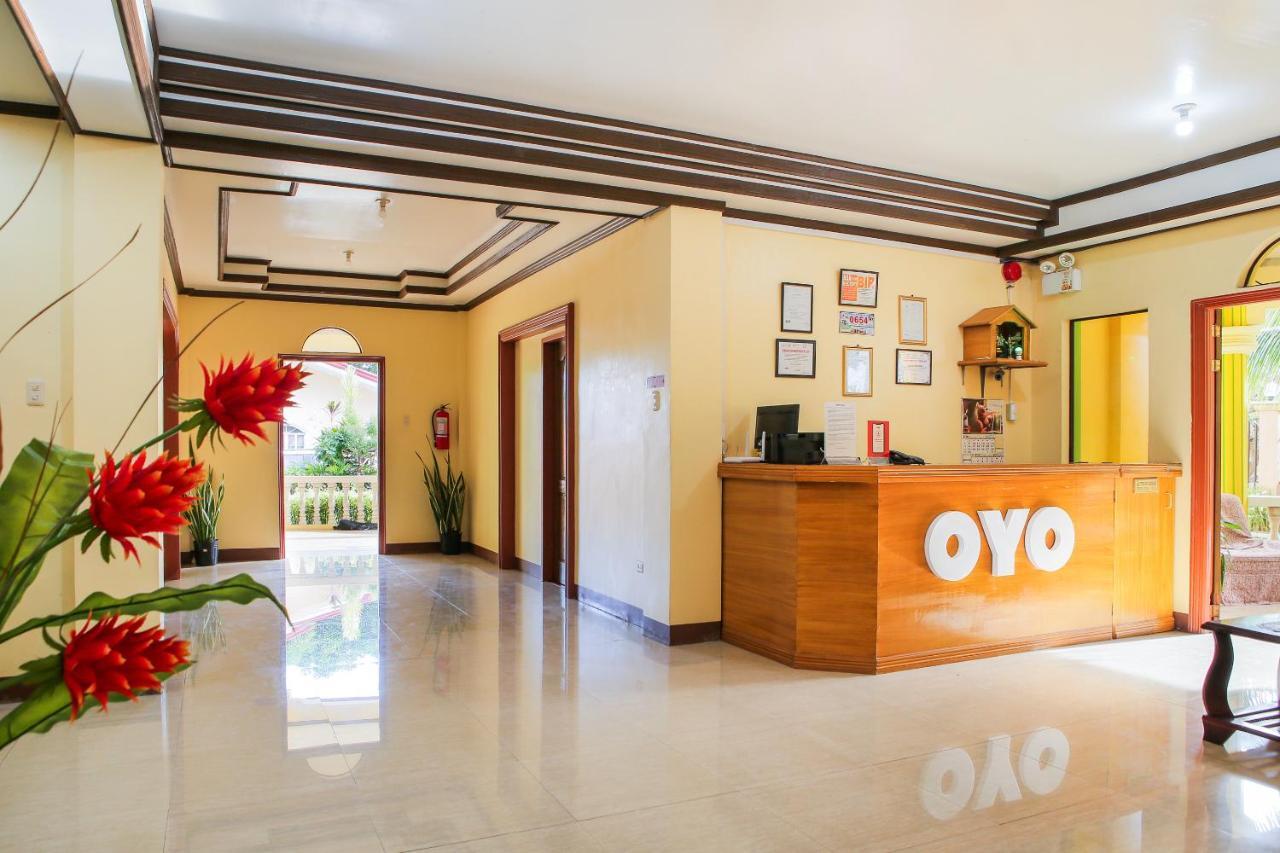 Oyo 422 Villa Emilia Pension House بنغلاو المظهر الخارجي الصورة